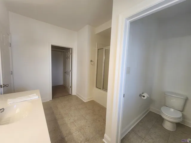 $490,000 | 411 Admiral Craik Drive, Unit 7, Grand Isle, LA 70358