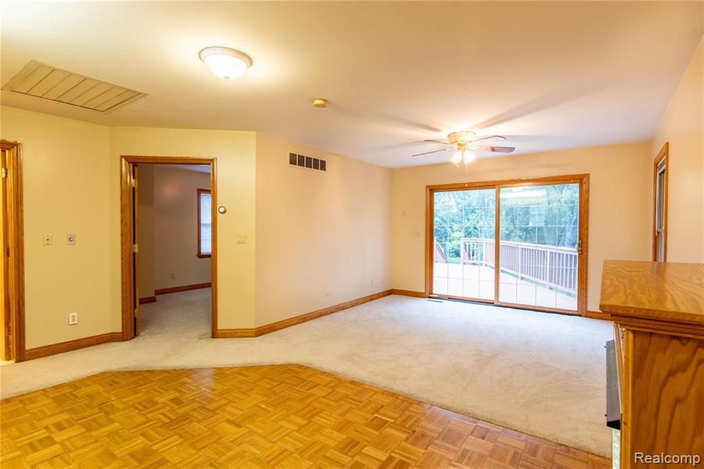 33414 Old Timber Road Farmington, MI 48331 - Photo 26 of 36