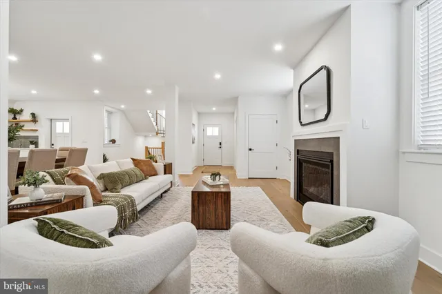 $1,150,000 | 25 North Ridge Avenue, Unit B, Ambler, PA 19002