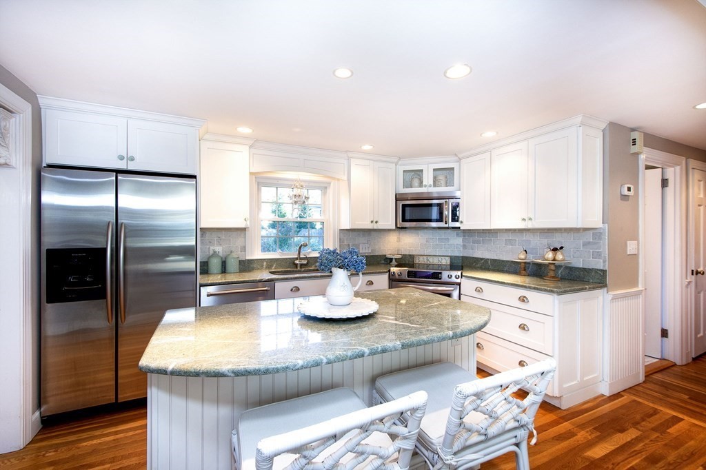 19 Hoover Road Hingham, MA 02043 - Photo 3 of 24 Gallery Image 3