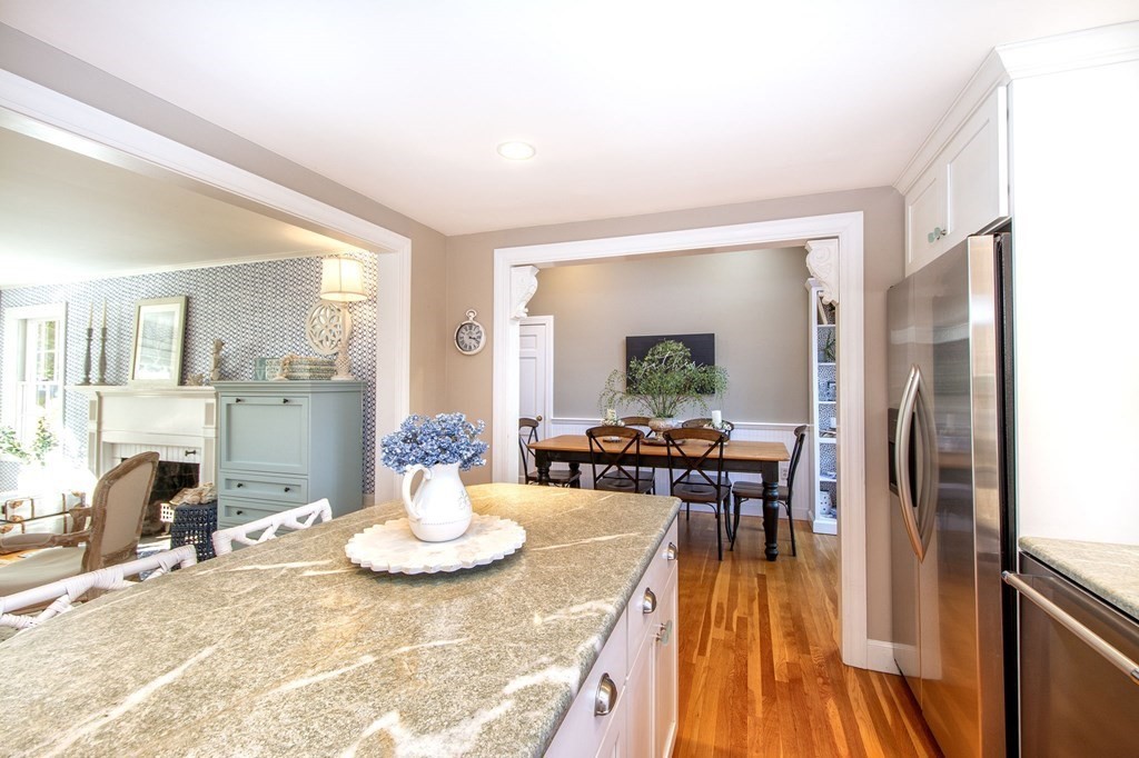 19 Hoover Road Hingham, MA 02043 - Photo 4 of 24 Gallery Image 4