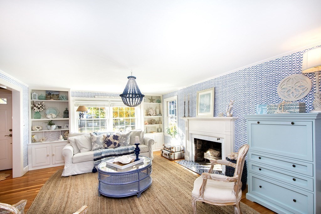 19 Hoover Road Hingham, MA 02043 - Photo 8 of 24 Gallery Image 8