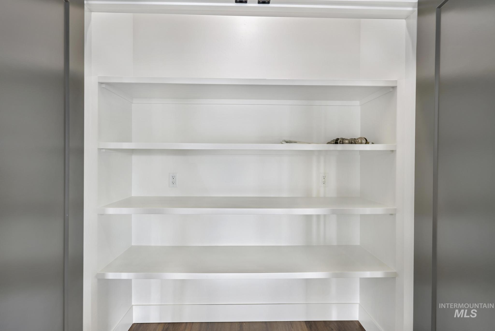 527 Falling Leaf Lane Twin Falls, ID 83301 - Photo 27 of 42 Closet featuring elevator