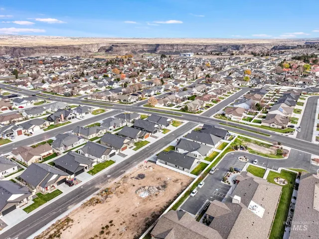 $509,000 | 527 Falling Leaf Lane, Twin Falls, ID 83301