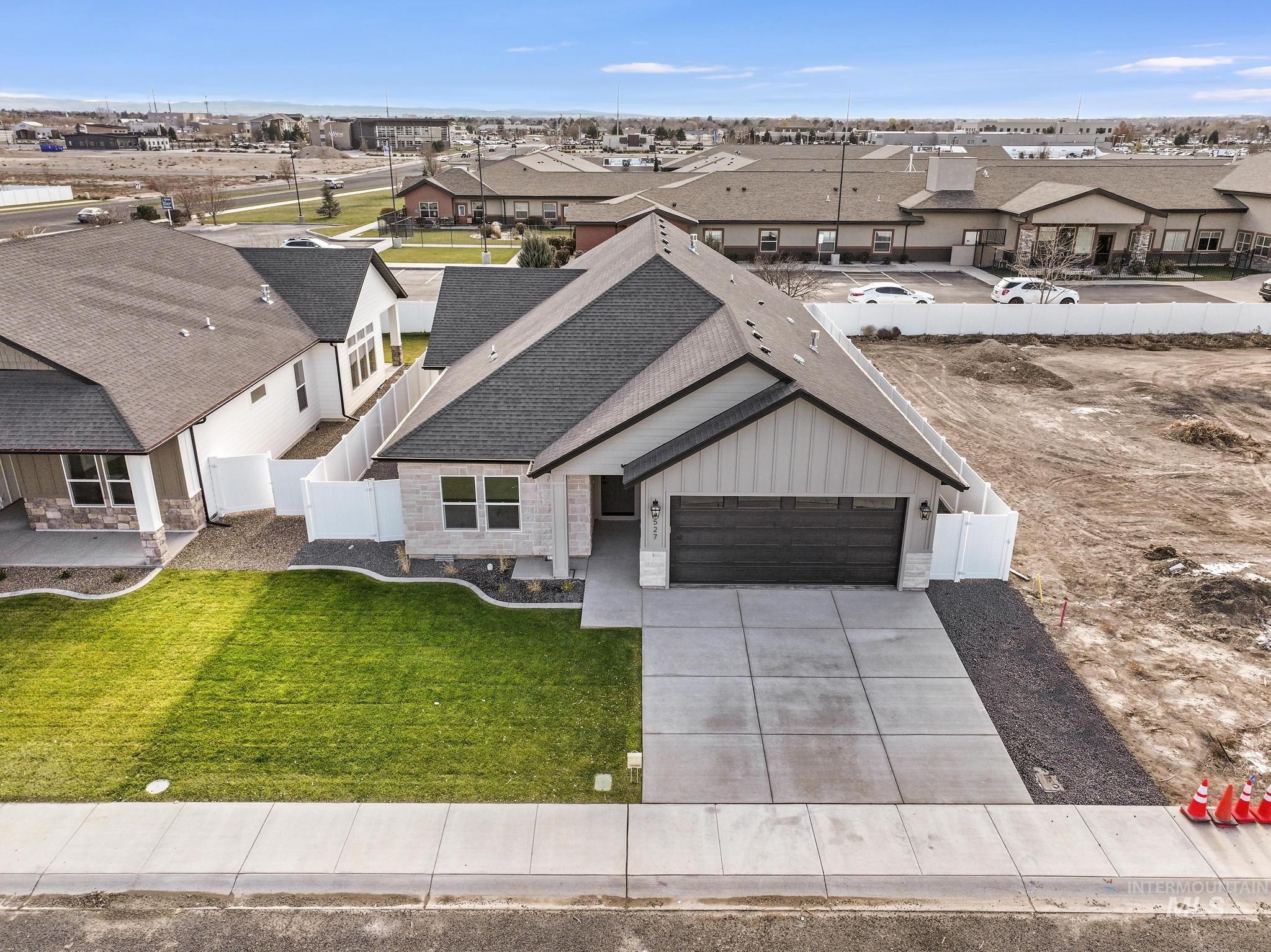 527 Falling Leaf Lane Twin Falls, ID 83301 - Photo 4 of 42 Aerial view of residential area