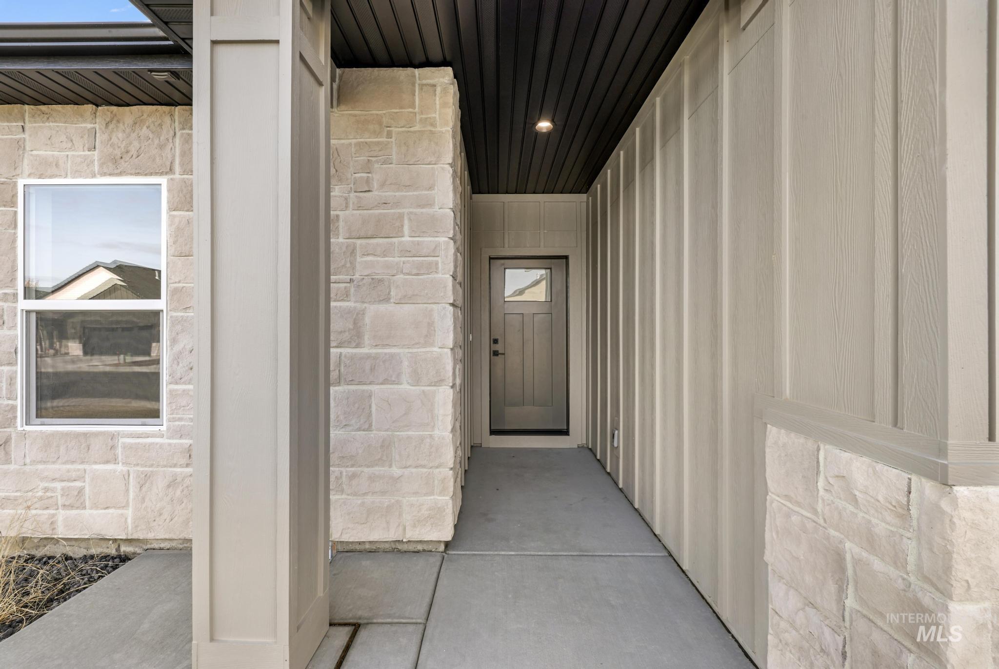 527 Falling Leaf Lane Twin Falls, ID 83301 - Photo 5 of 42 Property entrance with stone siding