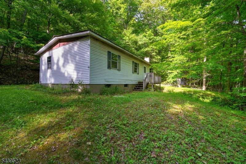 77 Sand Pond Road Hamburg, NJ 07419 - Photo 33 of 44