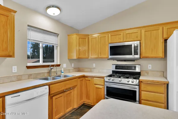 $420,000 | 8561 Nebraska Street, Rathdrum, ID 83858
