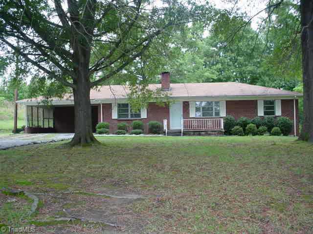 2852 Burton Road Thomasville, NC 27360 - Photo 1 of 5 Exterior Front.