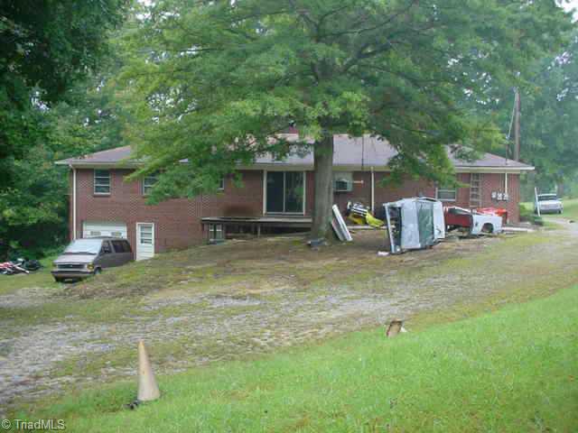 2852 Burton Road Thomasville, NC 27360 - Photo 2 of 5 Other.
