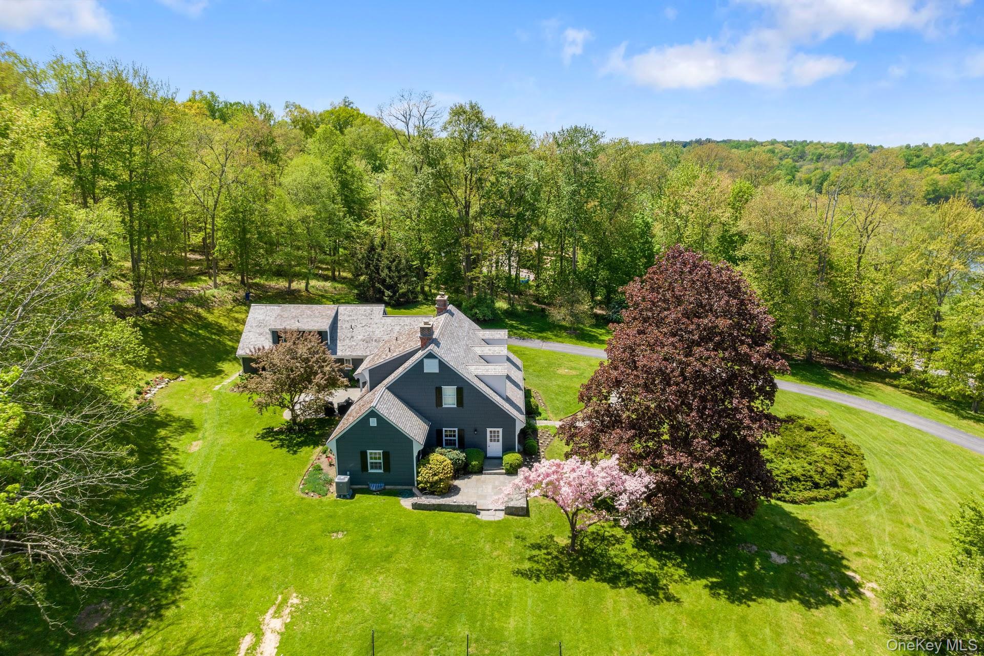 52 Lake Road Katonah, NY 10536 - Photo 3 of 9