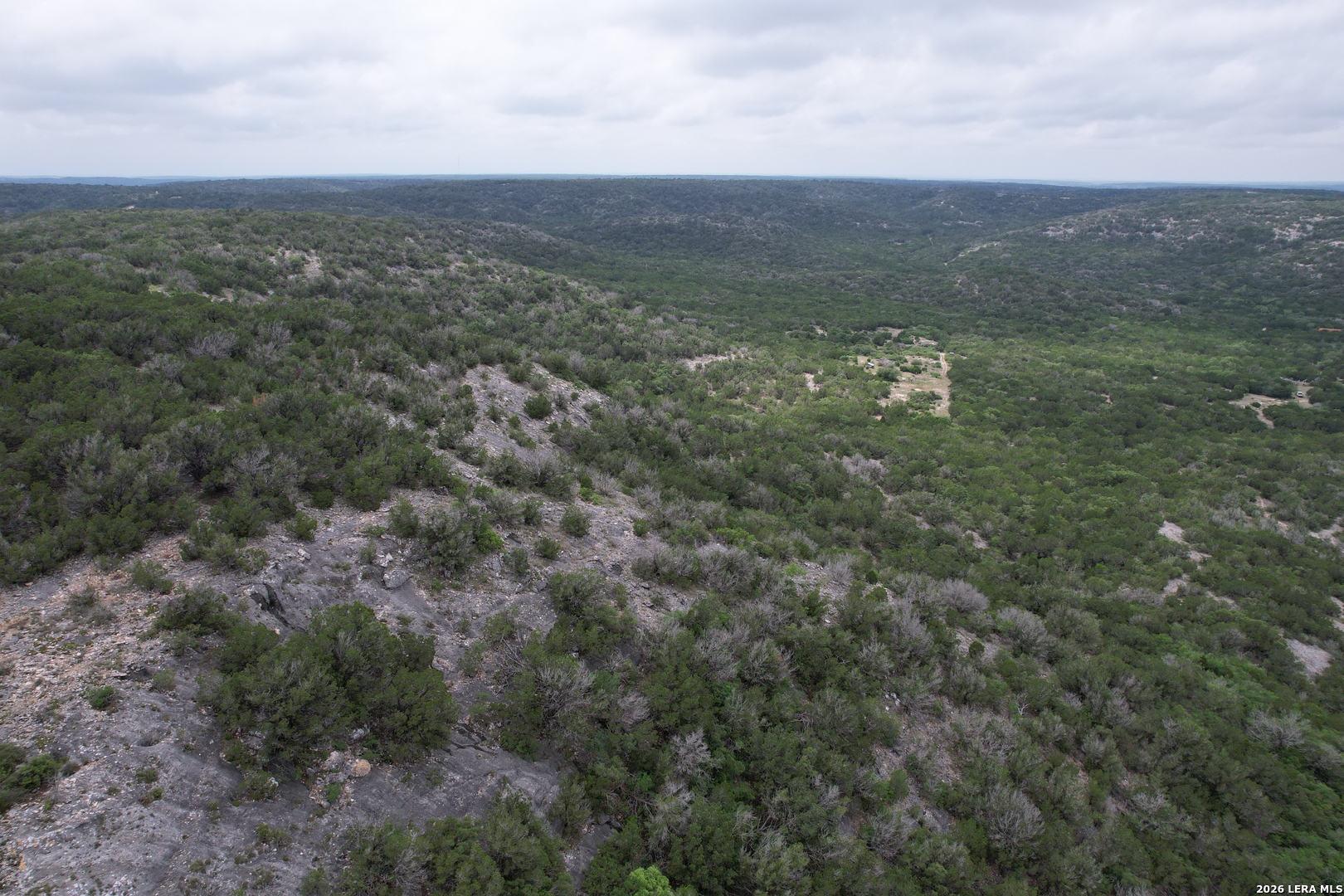 2190 Cr 650 Rocksprings Tx 78880 Del Rio, TX 78840 - Photo 38 of 62 a view of a city with lush green forest