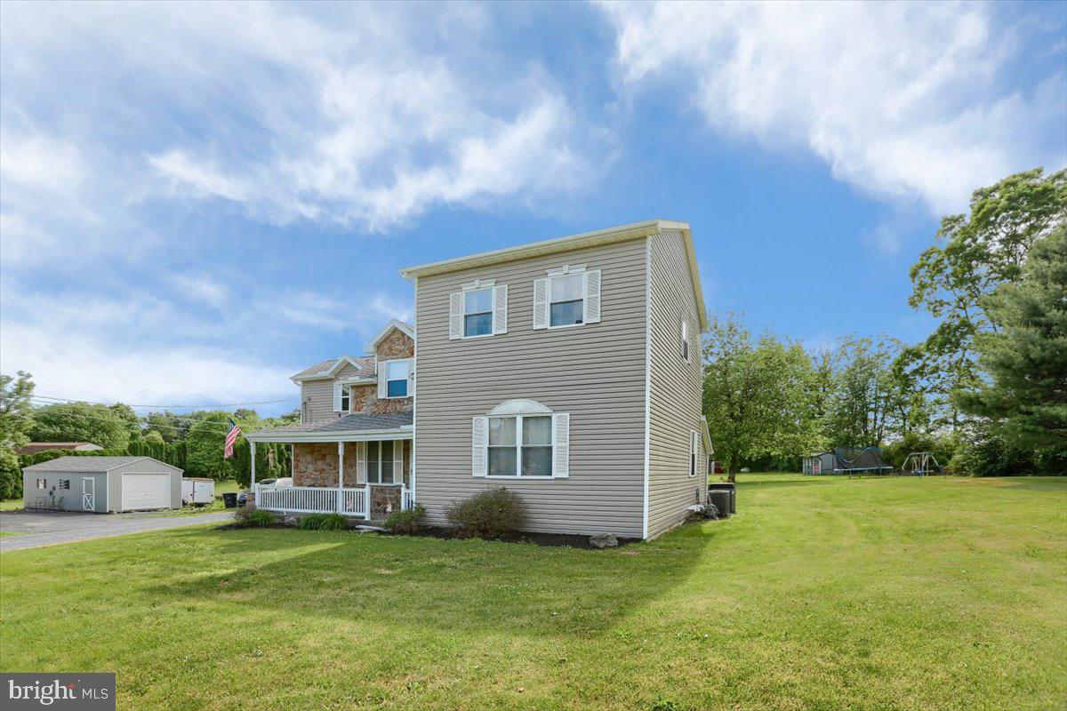 10 Garloff Road Myerstown, PA 17067 - Photo 3 of 27 Gallery Image 3