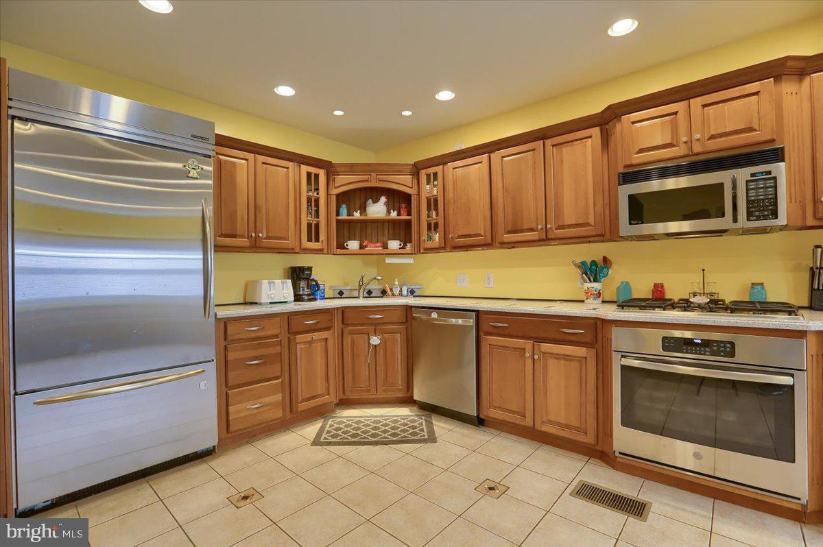 10 Garloff Road Myerstown, PA 17067 - Photo 6 of 27 Gallery Image 6