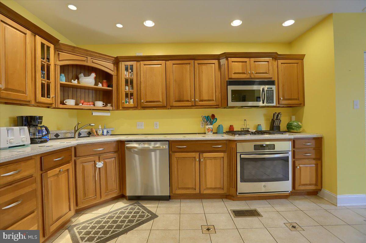 10 Garloff Road Myerstown, PA 17067 - Photo 7 of 27 Gallery Image 7