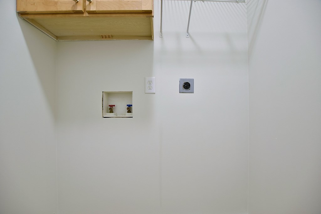 1730 Hadley Road Pine Mountain, GA 31822 - Photo 30 of 43 Laundry Room