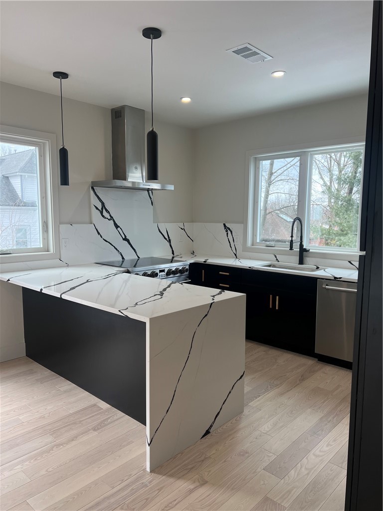 152 Colonial Road, Unit 152 Providence, RI 02906 - Photo 16 of 37