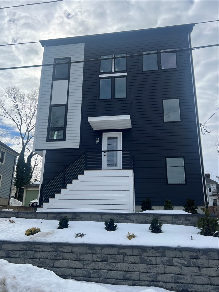 152 Colonial Road, Unit 152 Providence, RI 02906 - Photo 3 of 37