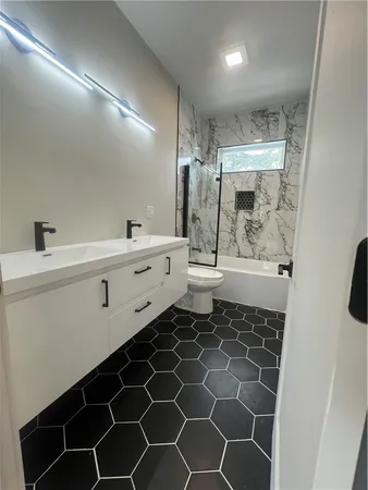 $829,000 | 152 Colonial Road, Unit 152, Providence, RI 02906