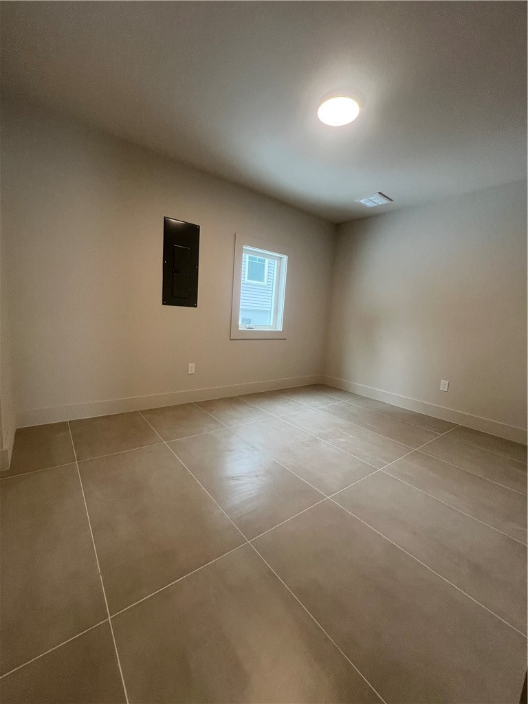 152 Colonial Road, Unit 152 Providence, RI 02906 - Photo 8 of 37