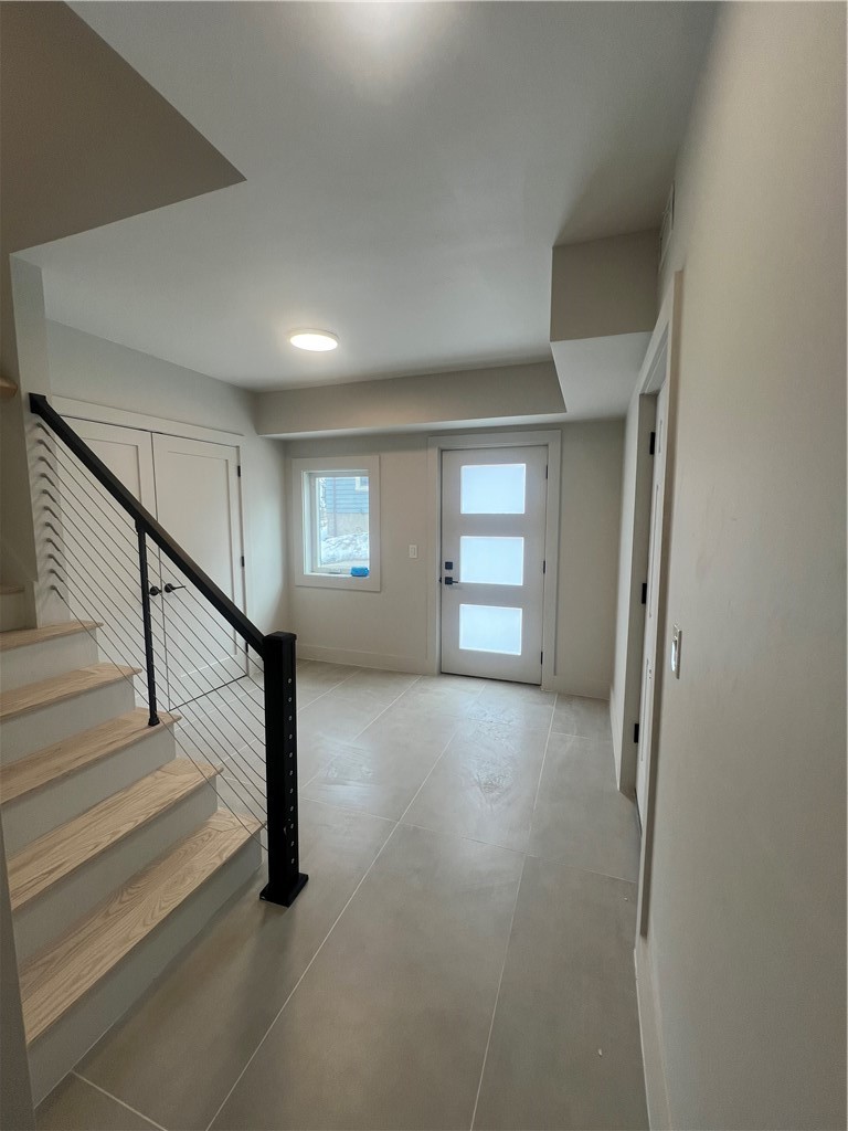 152 Colonial Road, Unit 152 Providence, RI 02906 - Photo 9 of 37