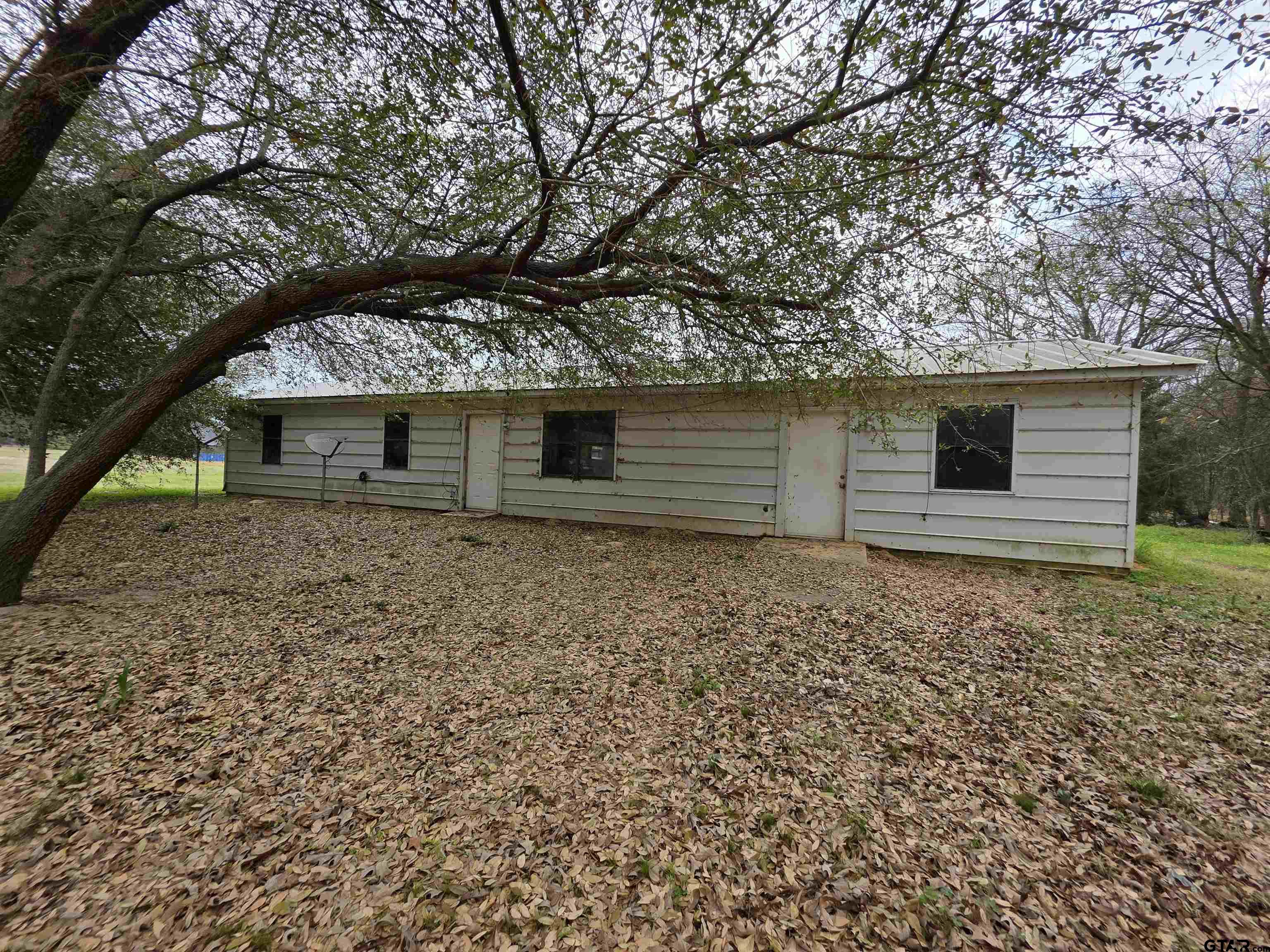 1886 Opossum Road Pittsburg, TX 75686 - Photo 2 of 22