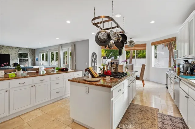 $18,000 | 1530 Eighth Street, Manhattan Beach, CA 90266