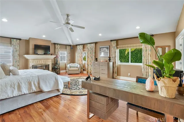 $18,000 | 1530 Eighth Street, Manhattan Beach, CA 90266