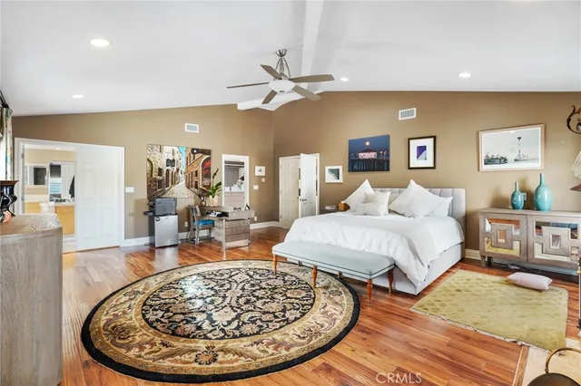 $18,000 | 1530 Eighth Street, Manhattan Beach, CA 90266