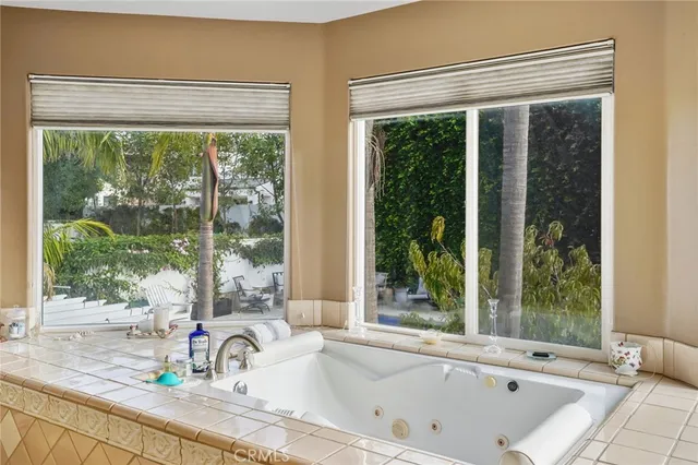 $18,000 | 1530 Eighth Street, Manhattan Beach, CA 90266