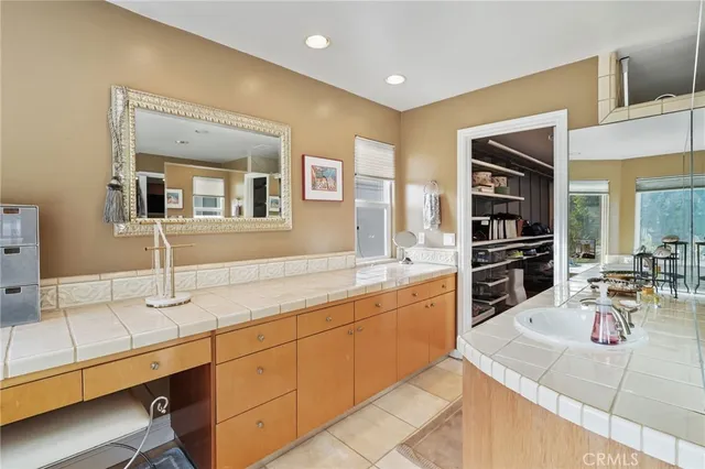 $18,000 | 1530 Eighth Street, Manhattan Beach, CA 90266