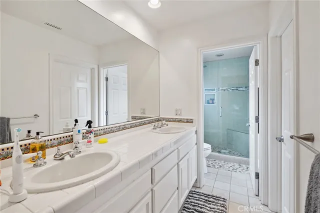 $18,000 | 1530 Eighth Street, Manhattan Beach, CA 90266