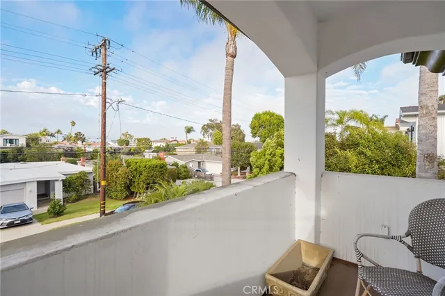 $18,000 | 1530 Eighth Street, Manhattan Beach, CA 90266