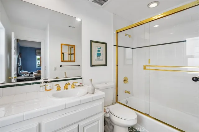 $18,000 | 1530 Eighth Street, Manhattan Beach, CA 90266