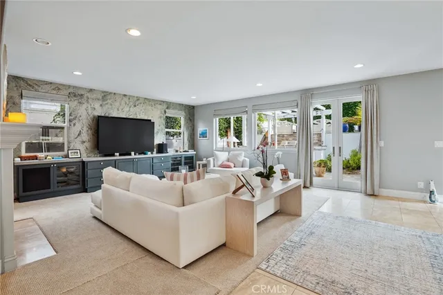 $18,000 | 1530 Eighth Street, Manhattan Beach, CA 90266