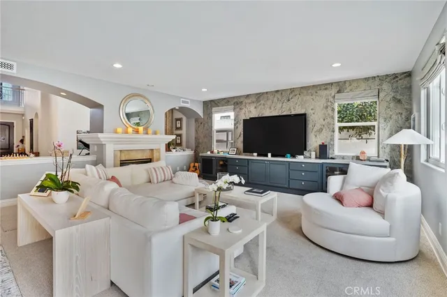 $18,000 | 1530 Eighth Street, Manhattan Beach, CA 90266