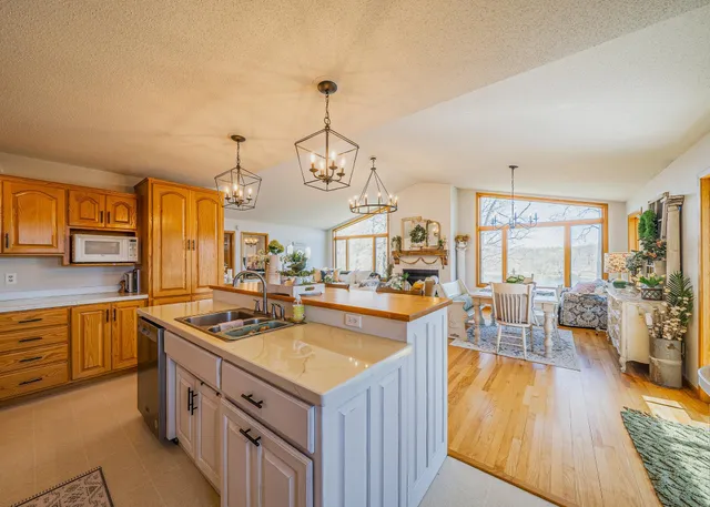 $990,000 | 30871 Sunset Road, Detroit Lakes, MN 56501