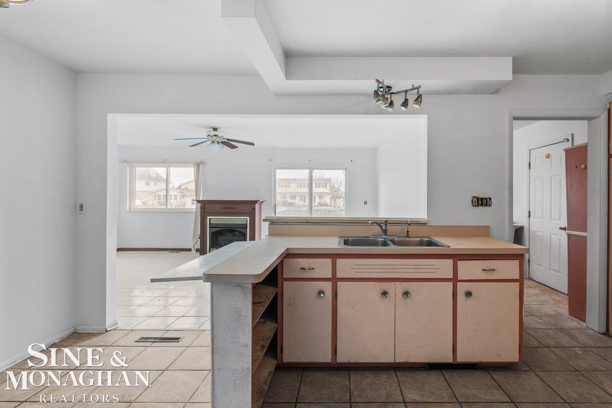 6397 Dyke Road Algonac, MI 48001 - Photo 20 of 33 Kitchen