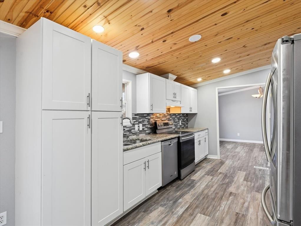 10112 Lavender Road Crowley, TX 76036 - Photo 2 of 40