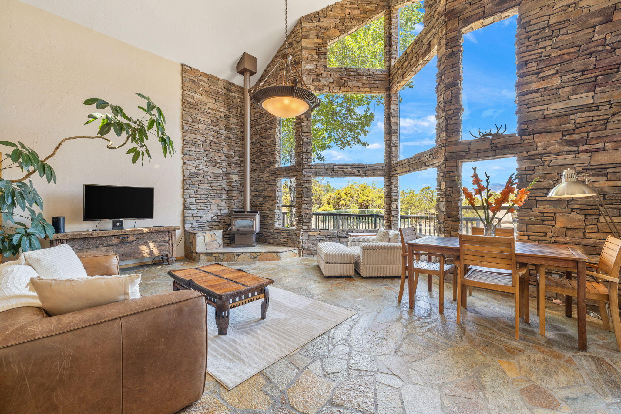 36958 Goldshot Creek Road Mountain Center, CA 92561 - Photo 11 of 70 27-web-or-mls-2H8A8516