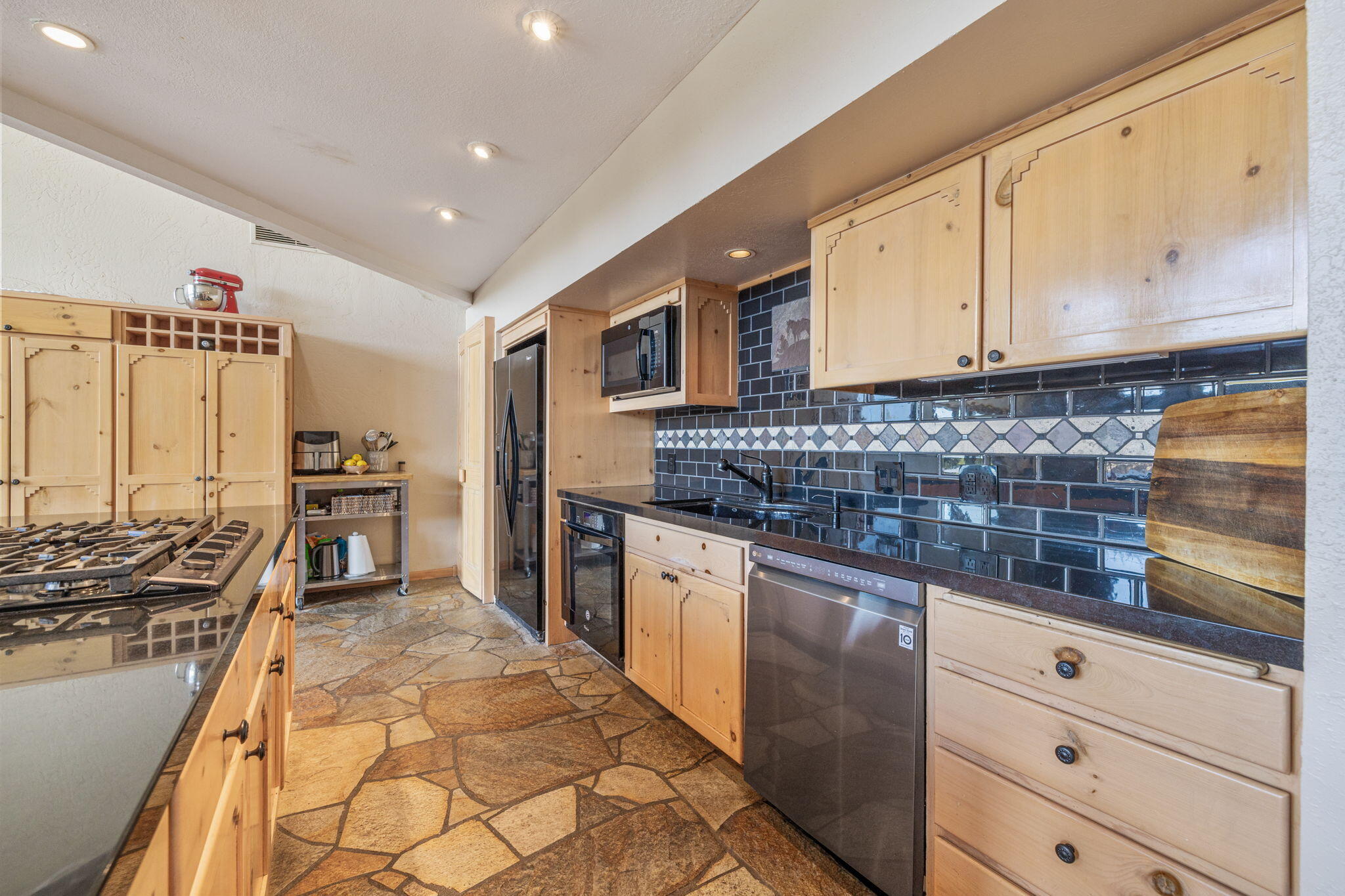 36958 Goldshot Creek Road Mountain Center, CA 92561 - Photo 18 of 70 35-web-or-mls-2H8A8485