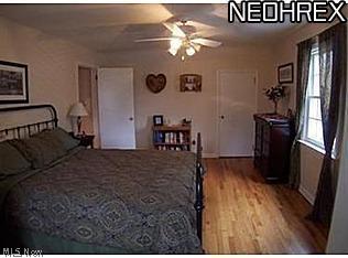 3140 Coleridge Road Cleveland, OH 44118 - Photo 9 of 11