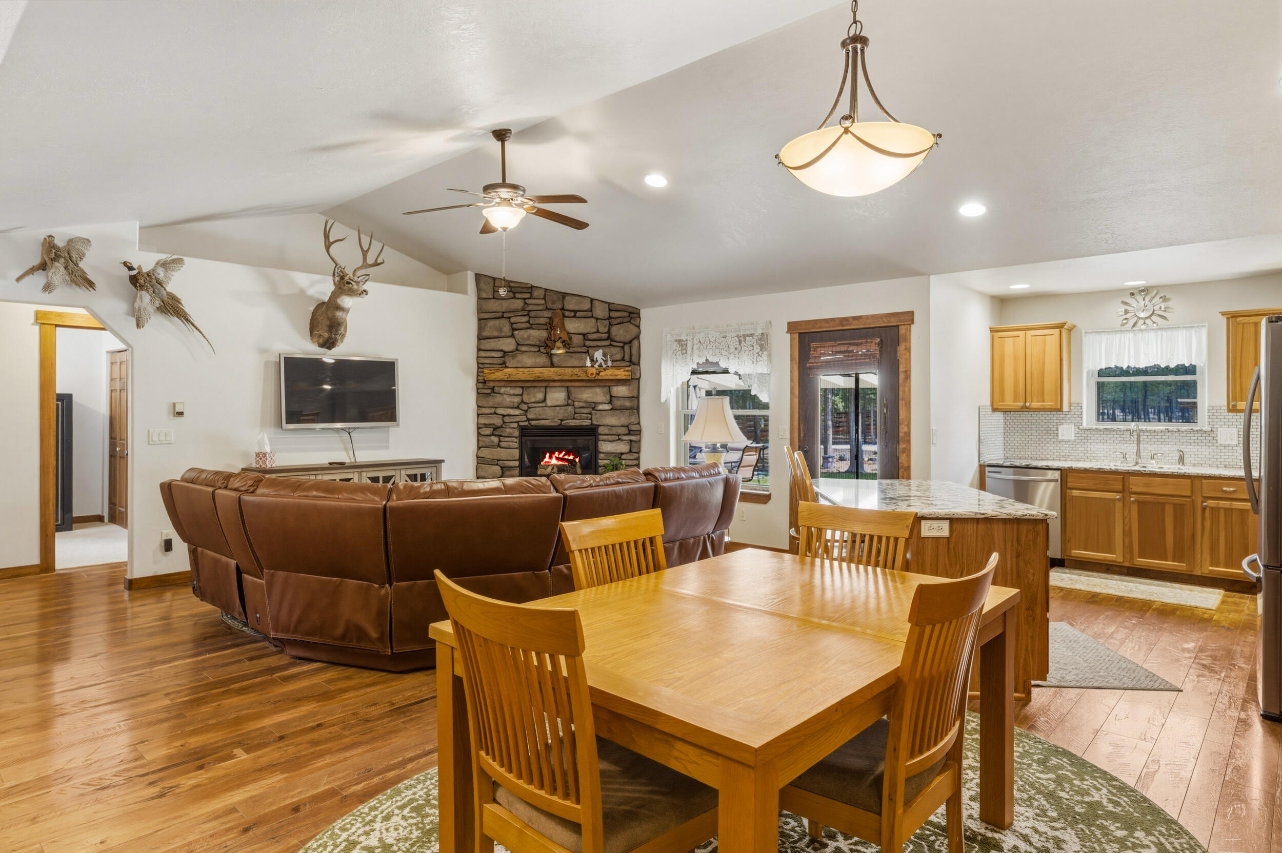 145343 Birchwood Road La Pine, OR 97739 - Photo 12 of 59 7