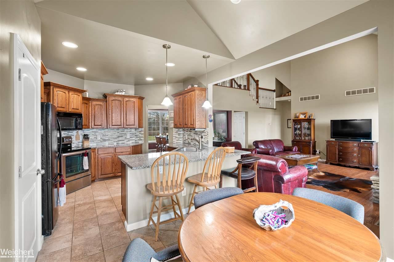15400 Schultz Road Allenton, MI 48002 - Photo 17 of 38 50028395-16.JPG