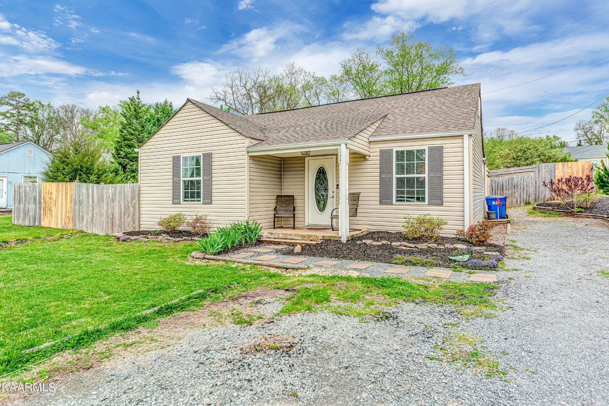 849 Brewster Road Alcoa, TN 37701 - Photo 2 of 17 Gallery Image 2