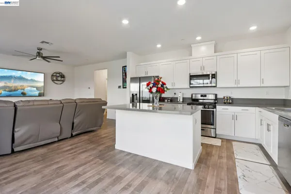 $630,000 | 1449 Dorona Lane, Manteca, CA 95336