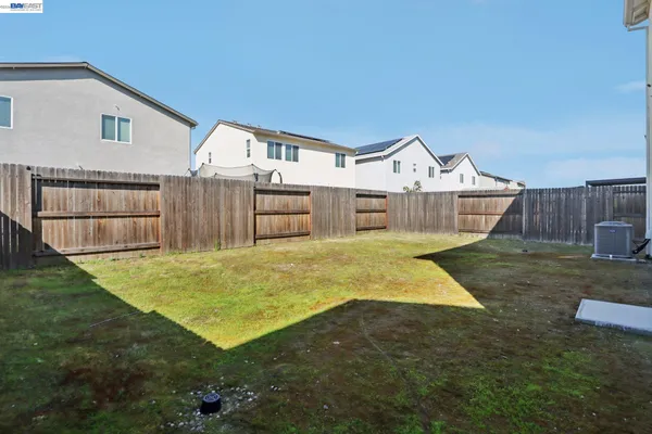 $630,000 | 1449 Dorona Lane, Manteca, CA 95336