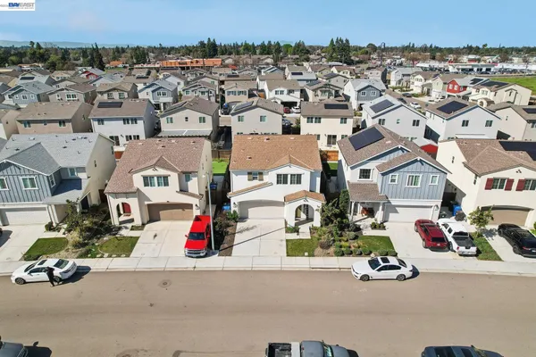 $630,000 | 1449 Dorona Lane, Manteca, CA 95336