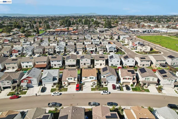 $630,000 | 1449 Dorona Lane, Manteca, CA 95336