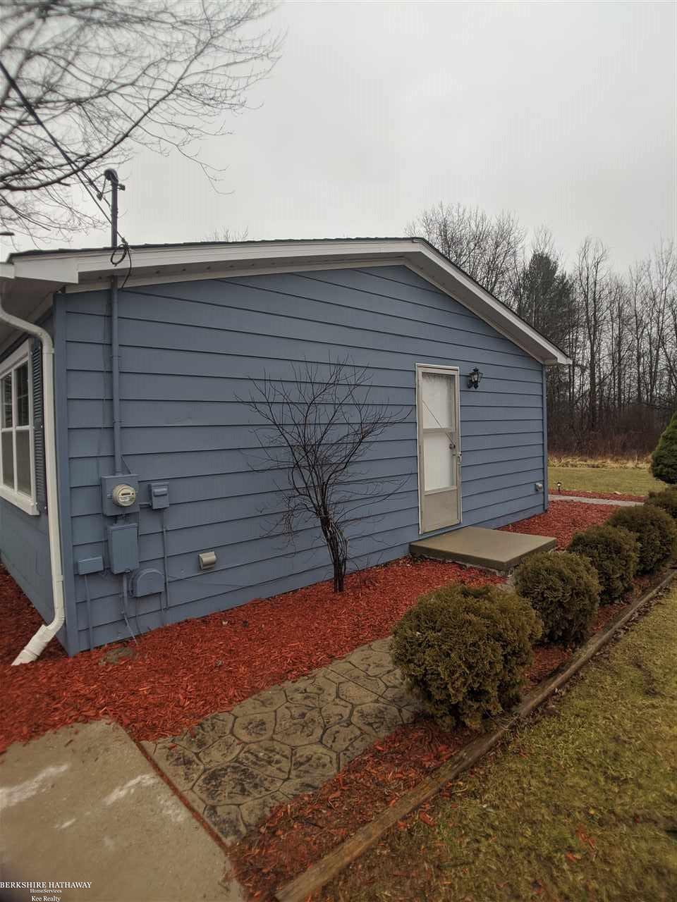 1030 Mayer Road Smiths Creek, MI 48074 - Photo 12 of 25 Side Entrance